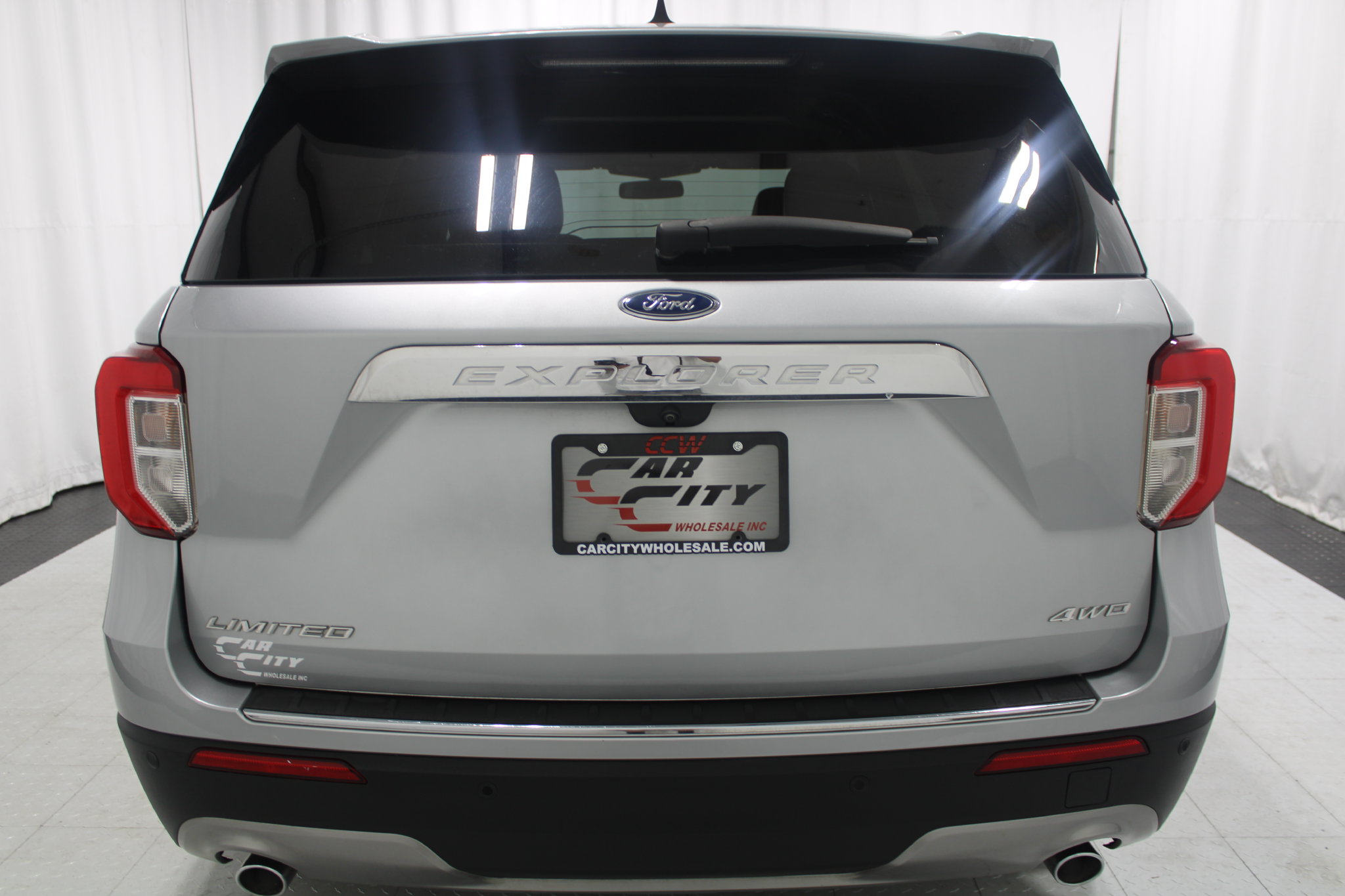 2023 Ford Explorer Limited - Photo 7