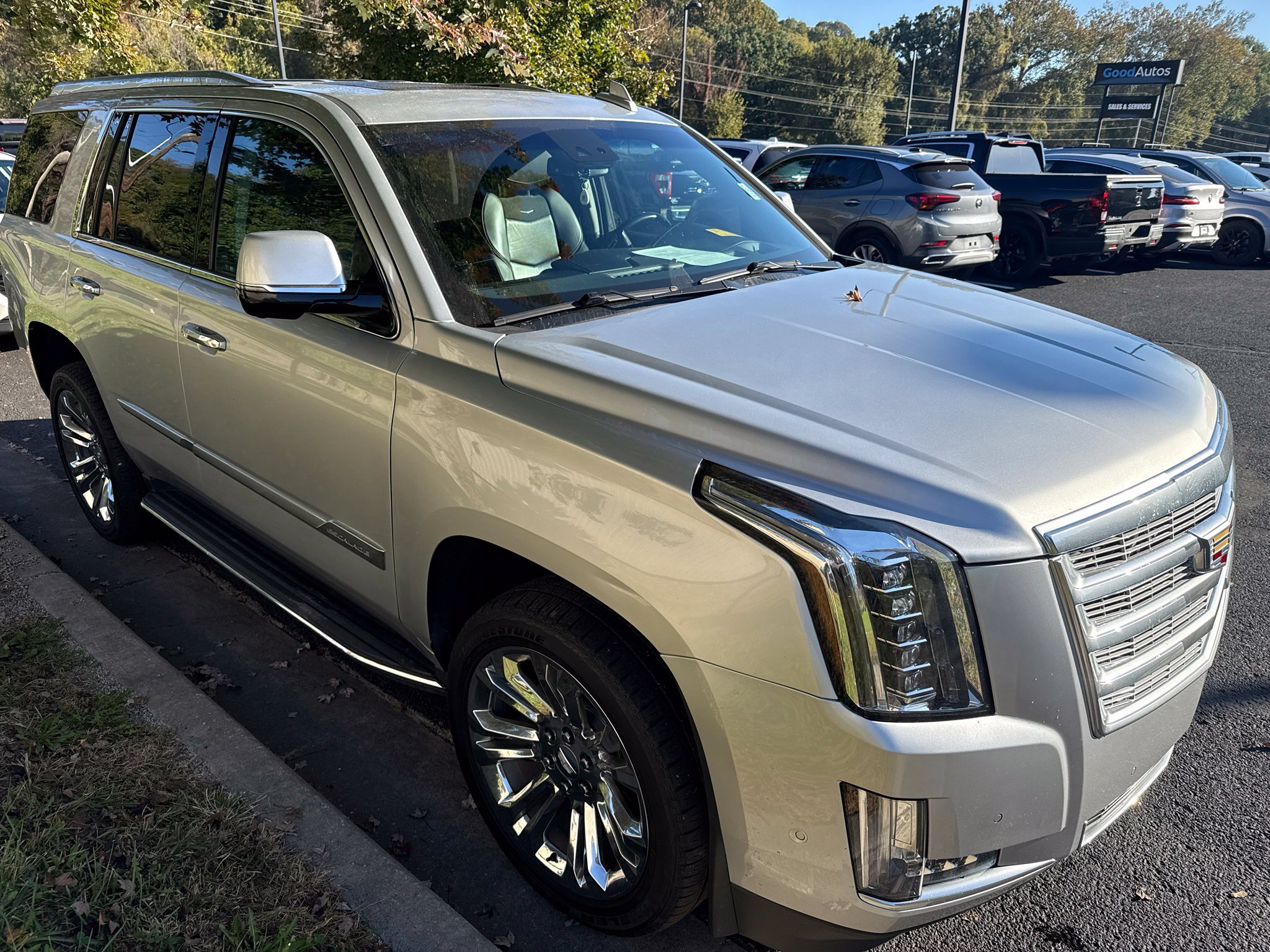Used 2018 Cadillac Escalade Luxury SUV