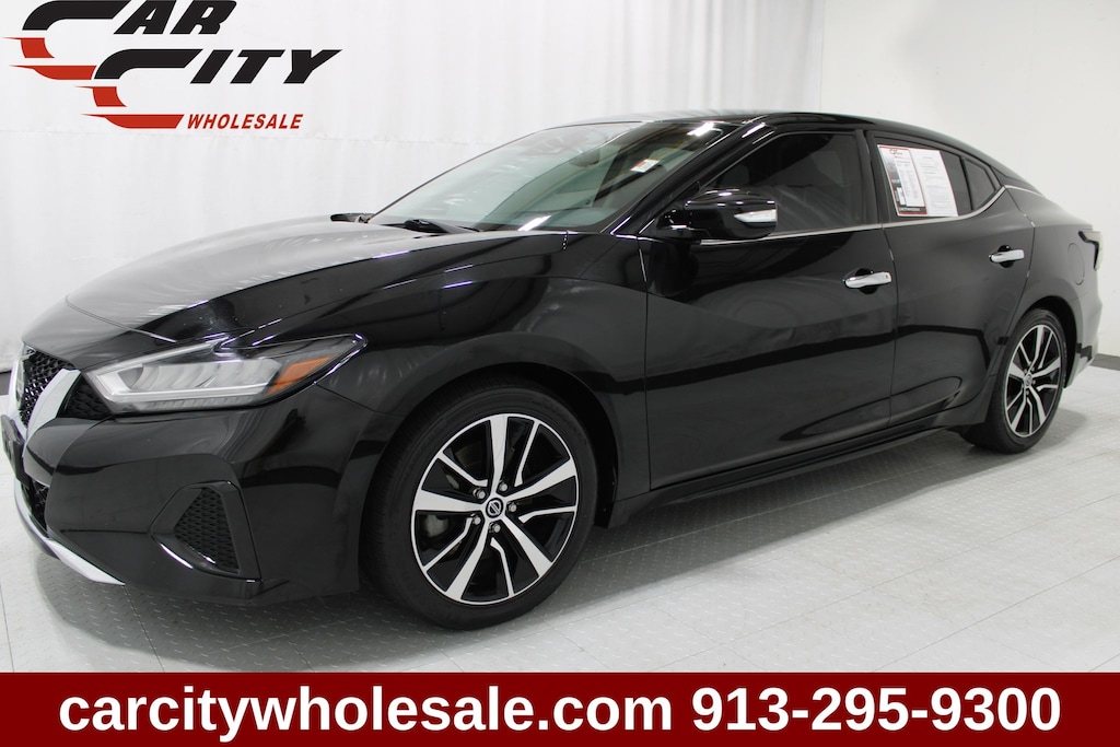 Used 2021 Nissan Maxima SV Sedan