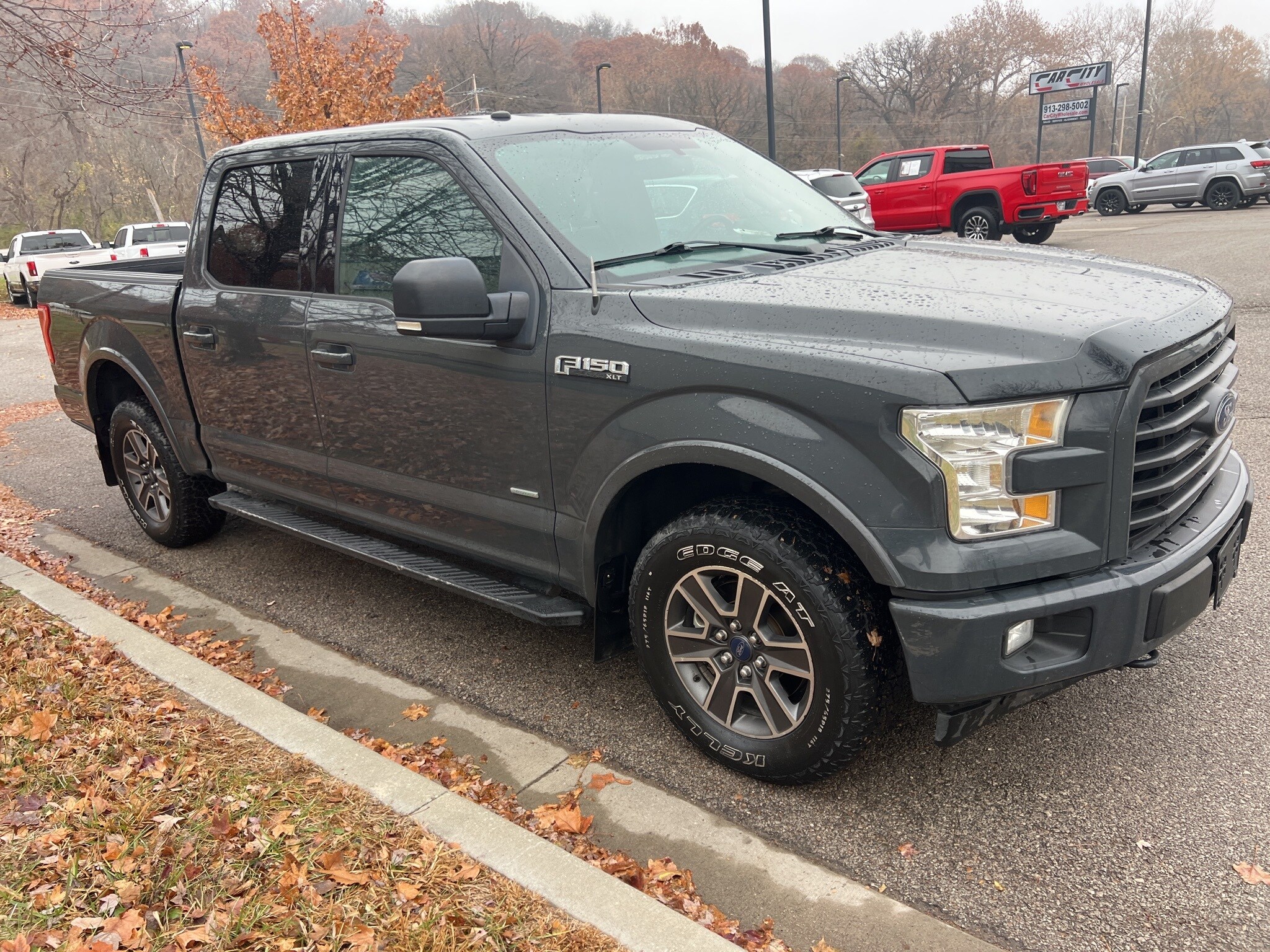 2017 Ford F-150 XLT photo 3