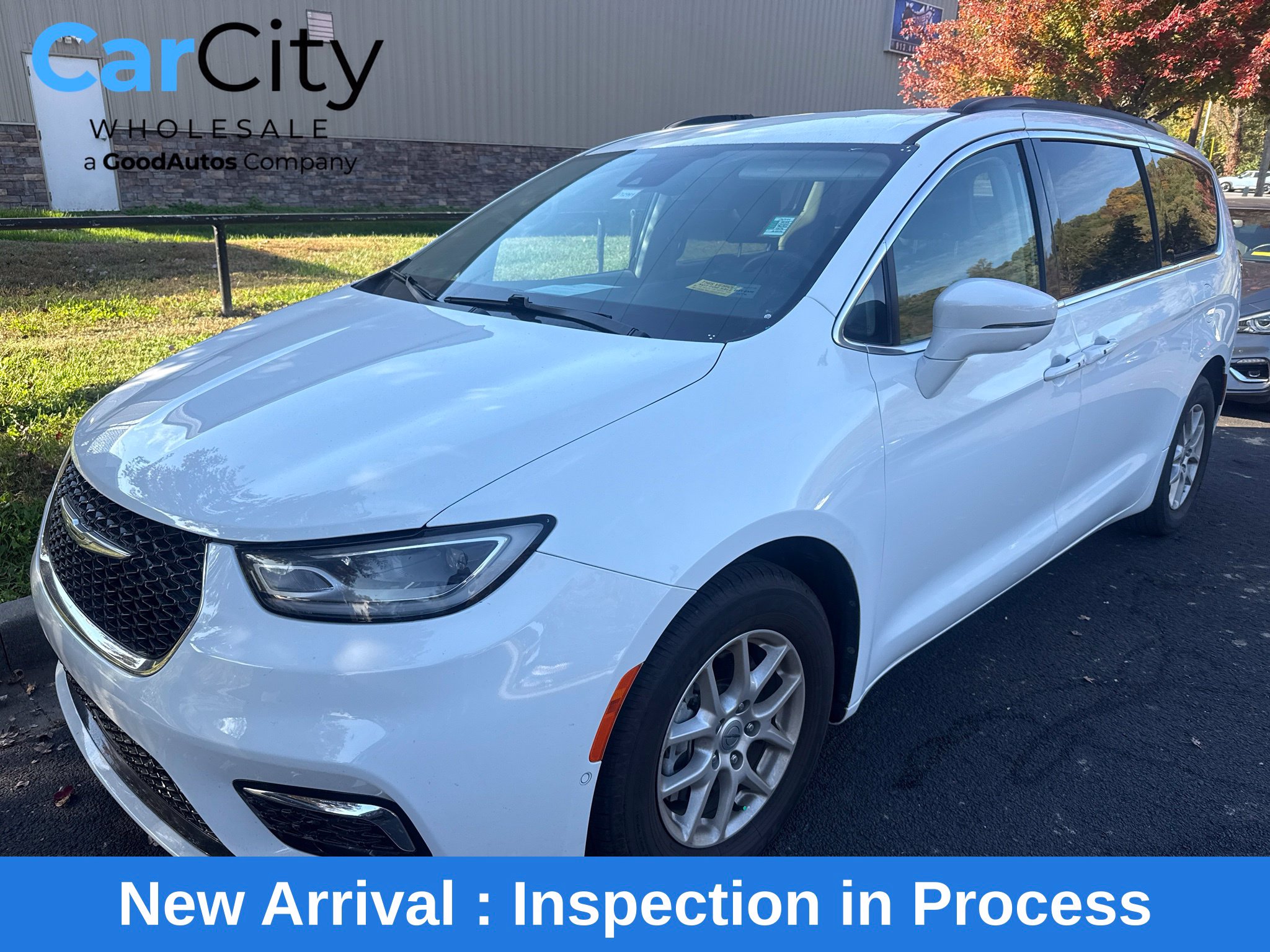 Used 2022 Chrysler Pacifica Touring L Minivan/Van