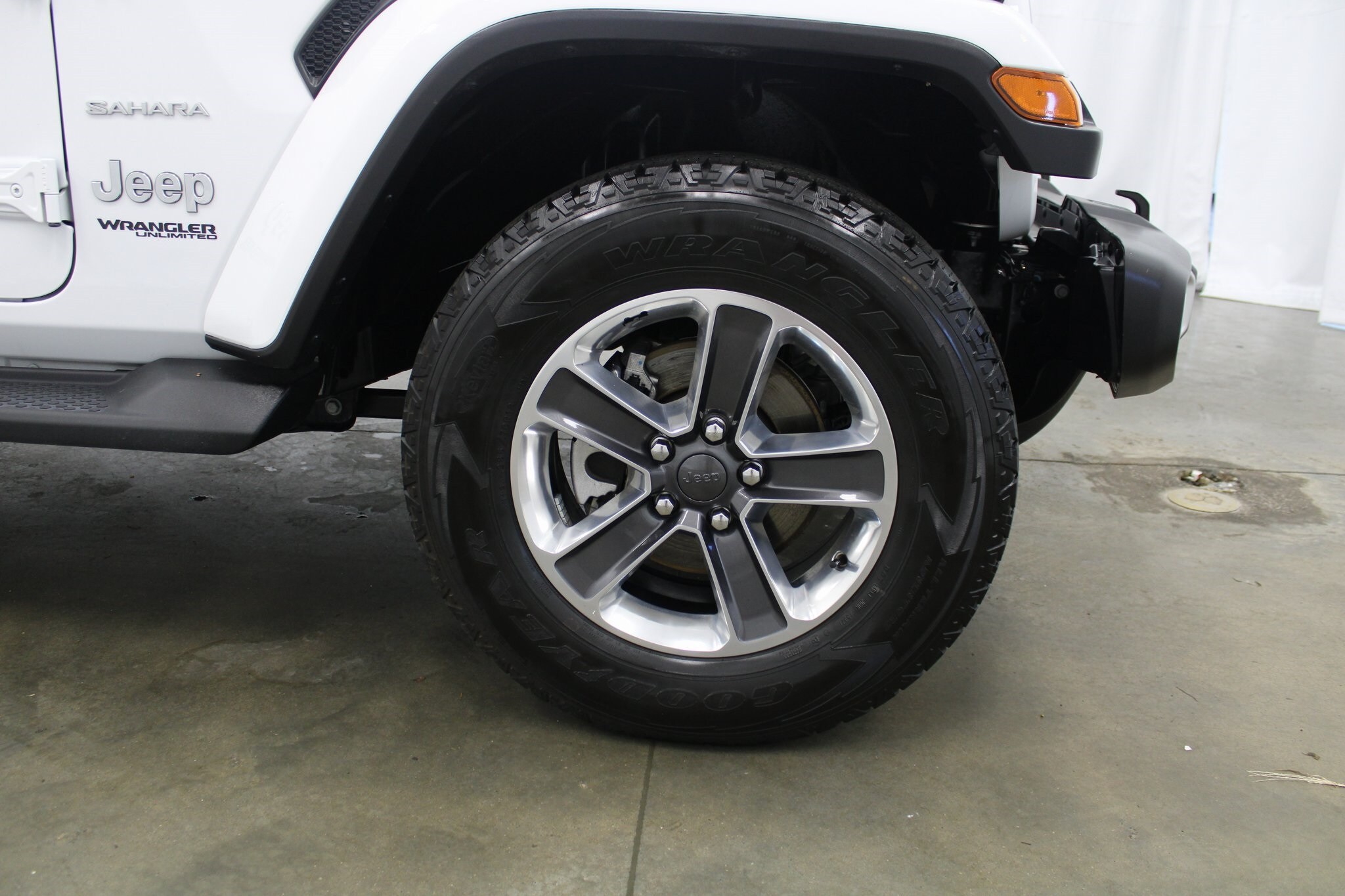 2022 Jeep Wrangler Unlimited Sahara photo 4