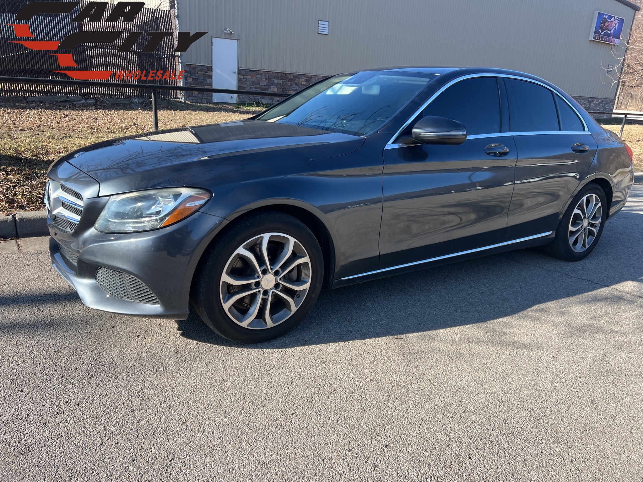 2016 Mercedes-Benz C-Class C300's photo