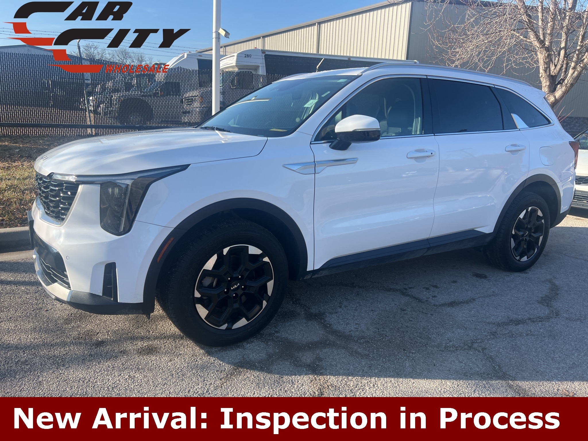 2024 Kia Sorento S's photo