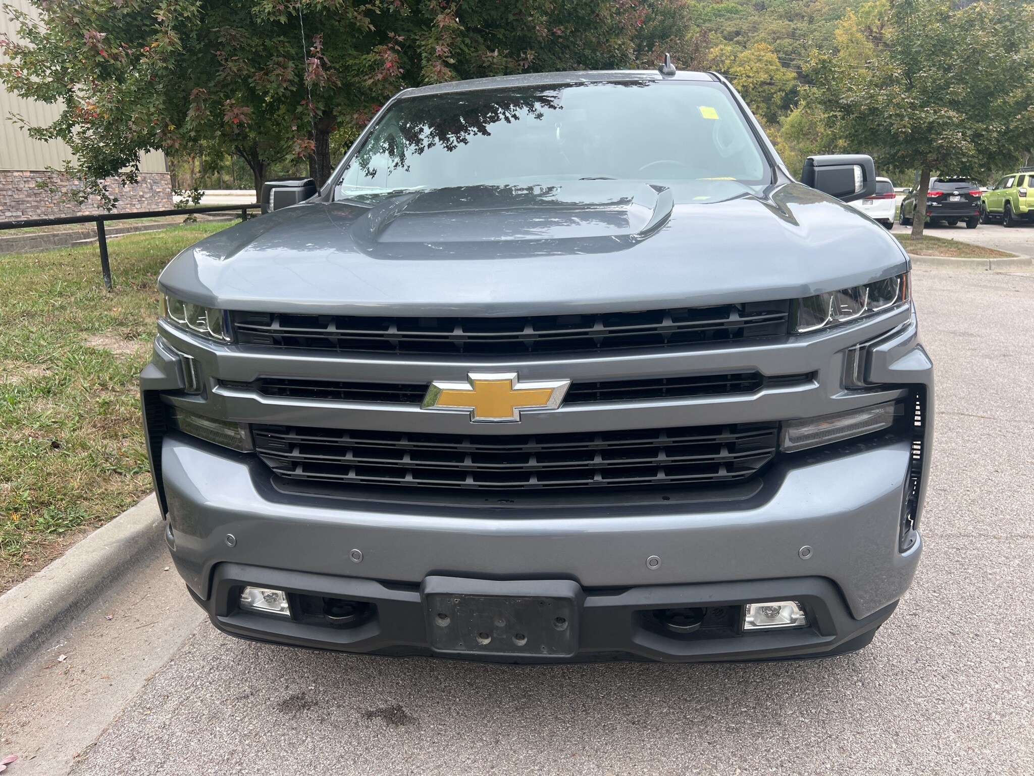 2019 Chevrolet Silverado 1500 RST photo 2