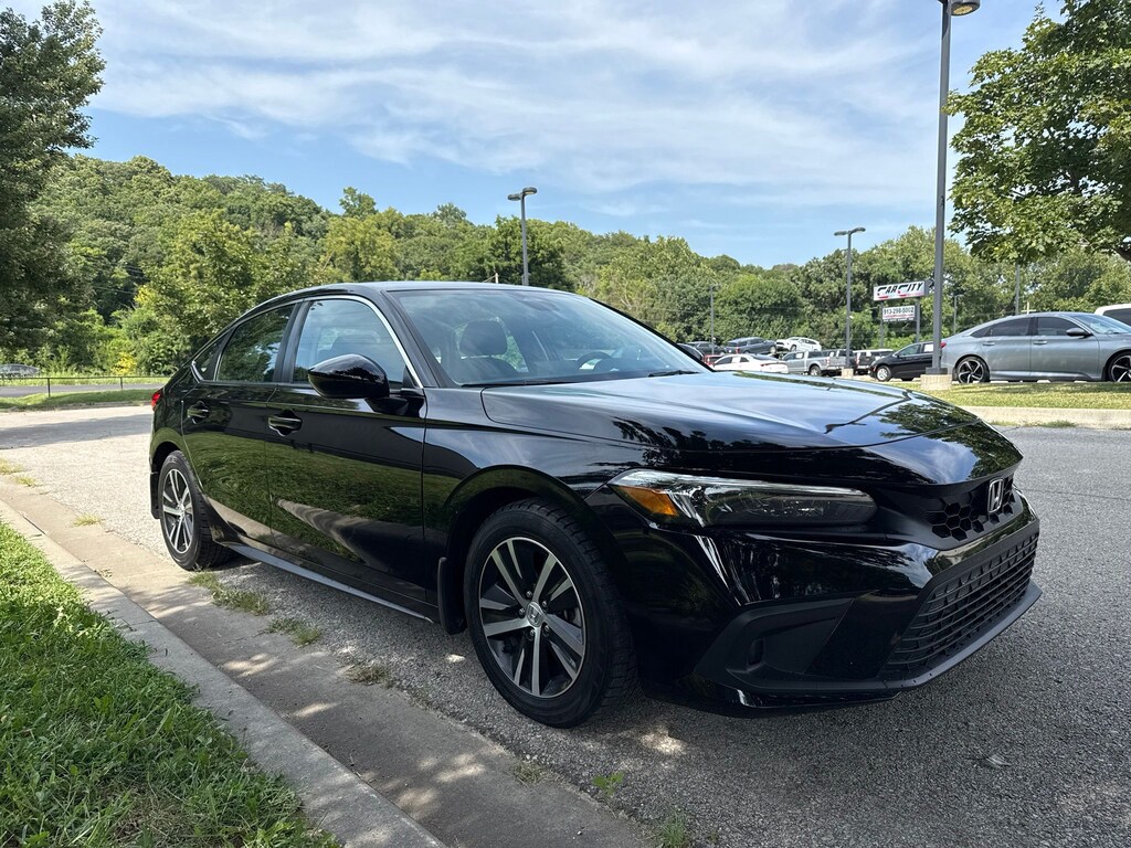 Used 2023 Honda Civic LX Hatchback