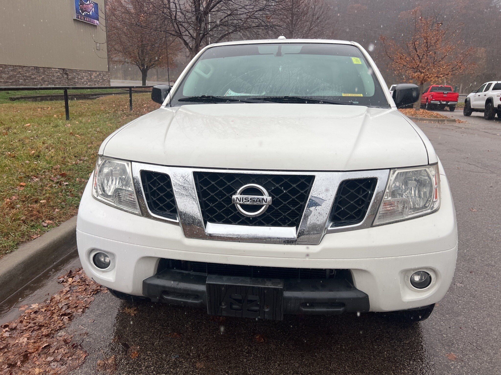 2018 Nissan Frontier SV photo 2