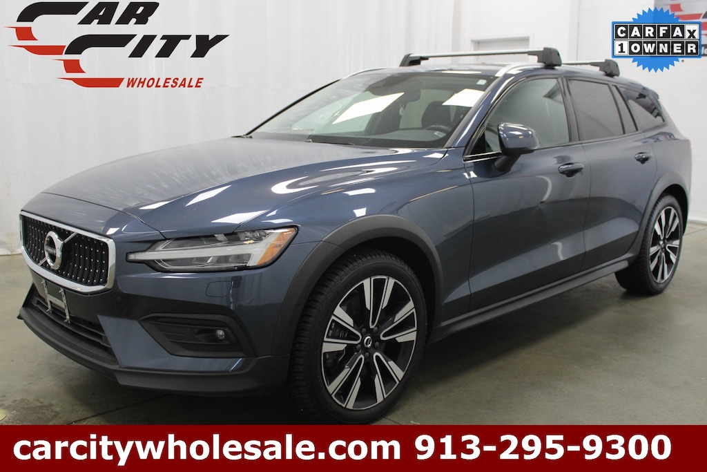 Used 2022 Volvo V60 Cross Country T5 Wagon