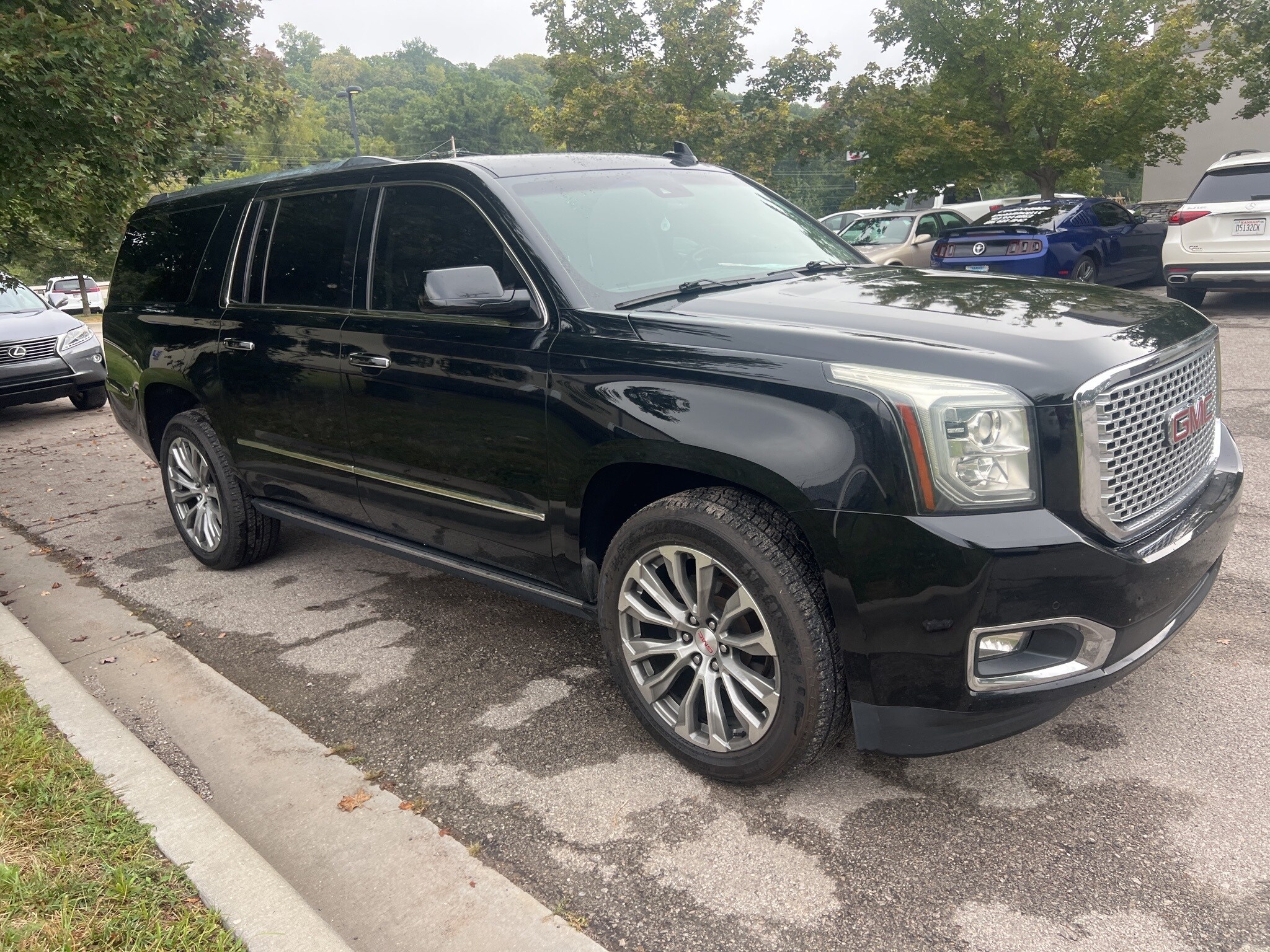 2015 Gmc Yukon XL Denali photo 3
