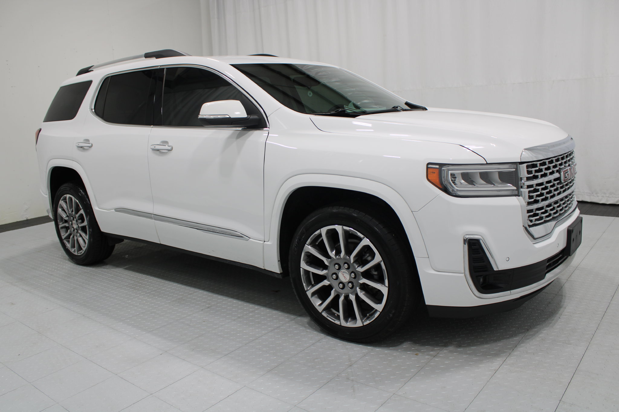 Used 2023 GMC Acadia Denali SUV