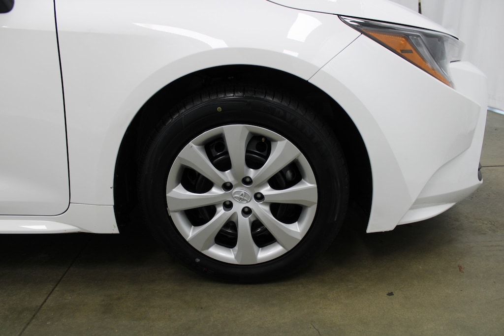Used 2024 Toyota Corolla LE Sedan