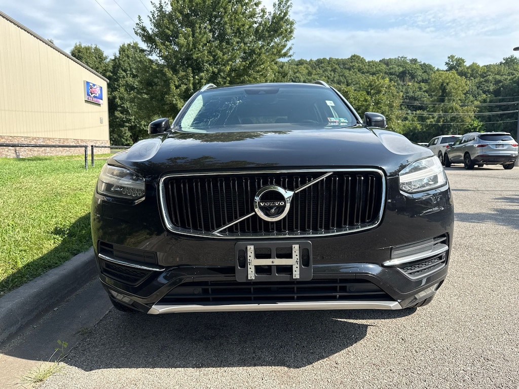 Used 2017 Volvo XC90 T6 Momentum SUV