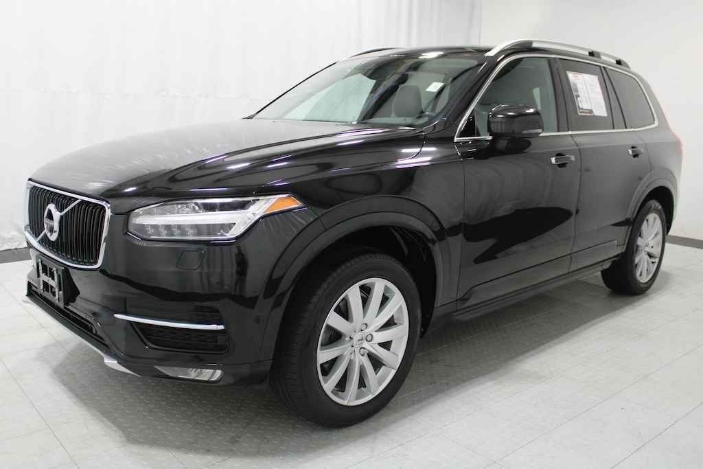 Used 2017 Volvo XC90 T6 Momentum SUV