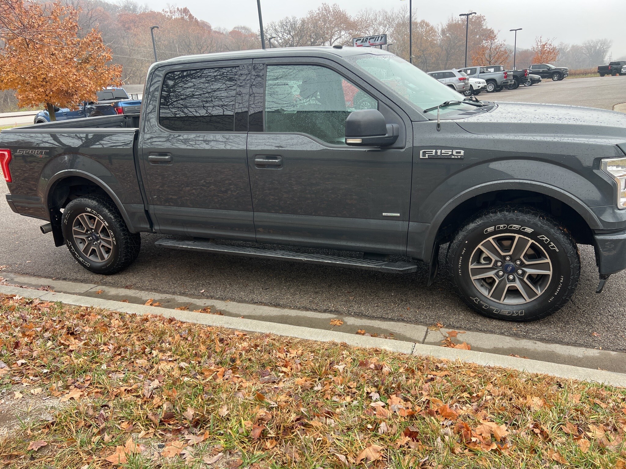 2017 Ford F-150 XLT photo 4