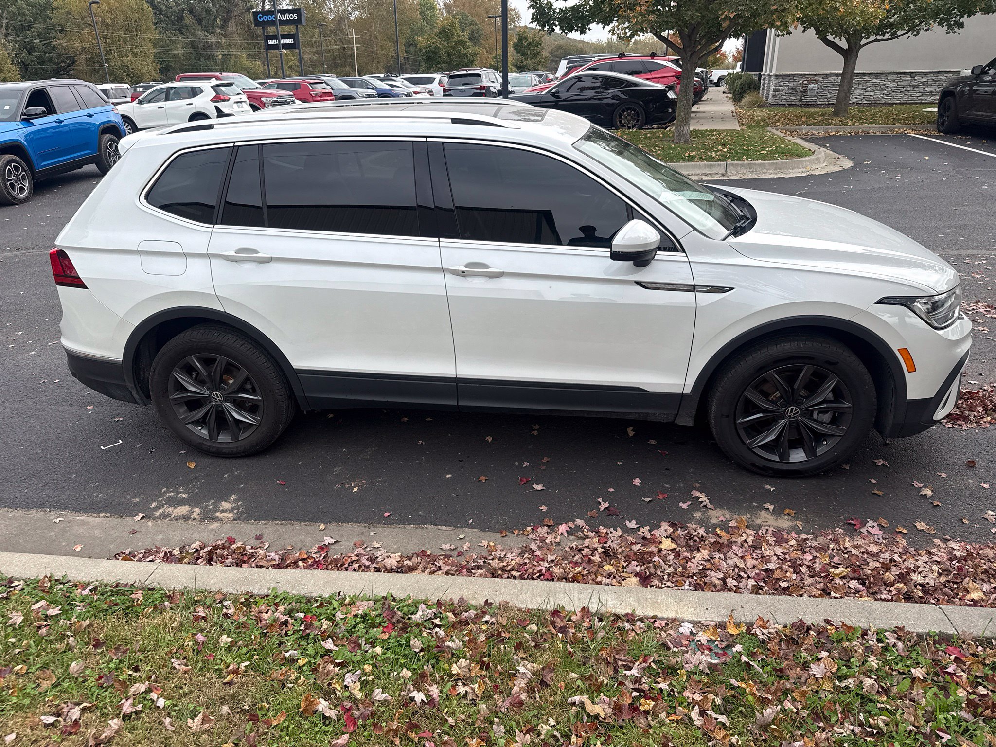 Used 2023 Volkswagen Tiguan 2.0T SE SUV