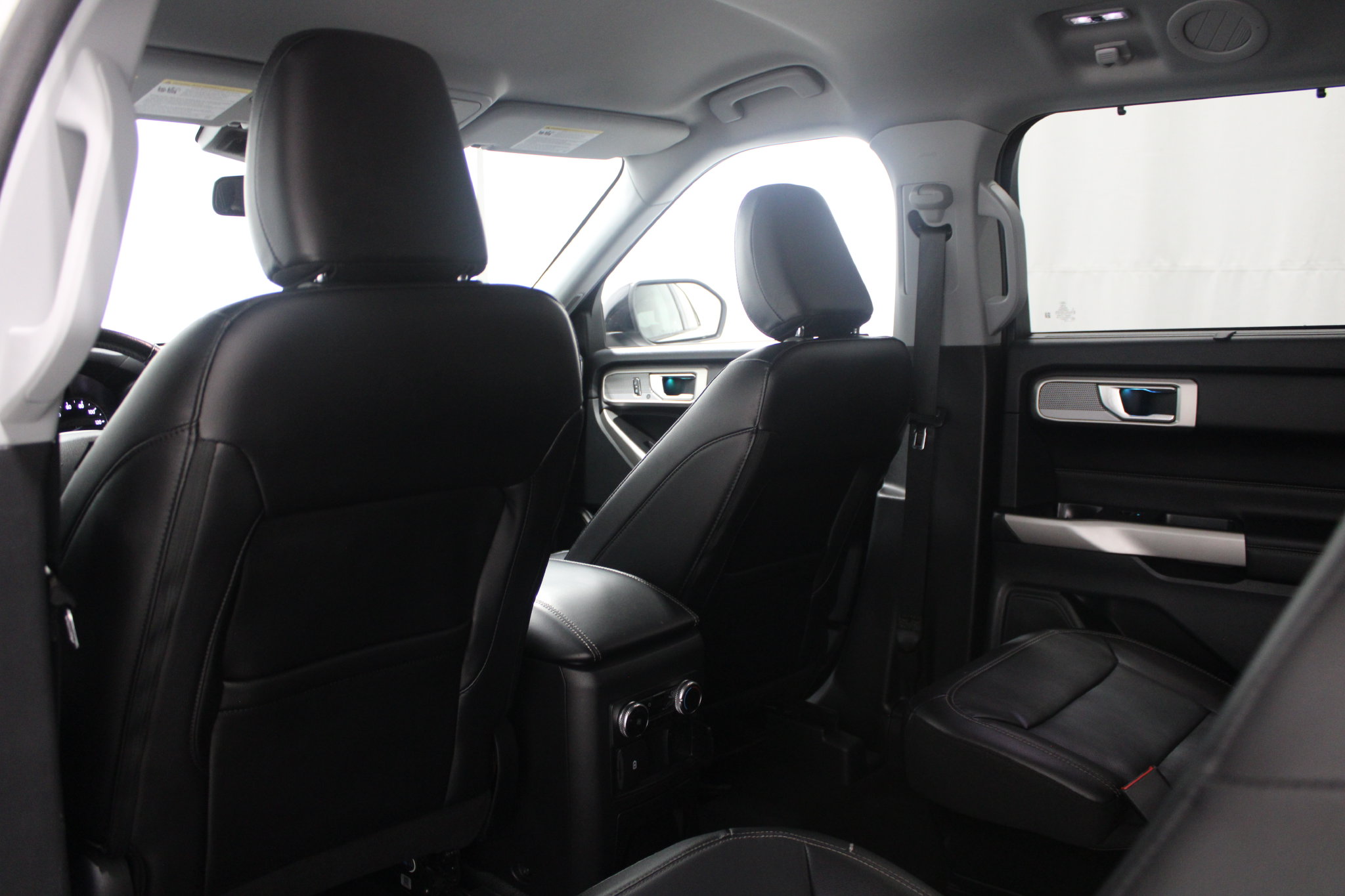 2023 Ford Explorer Limited - Photo 16
