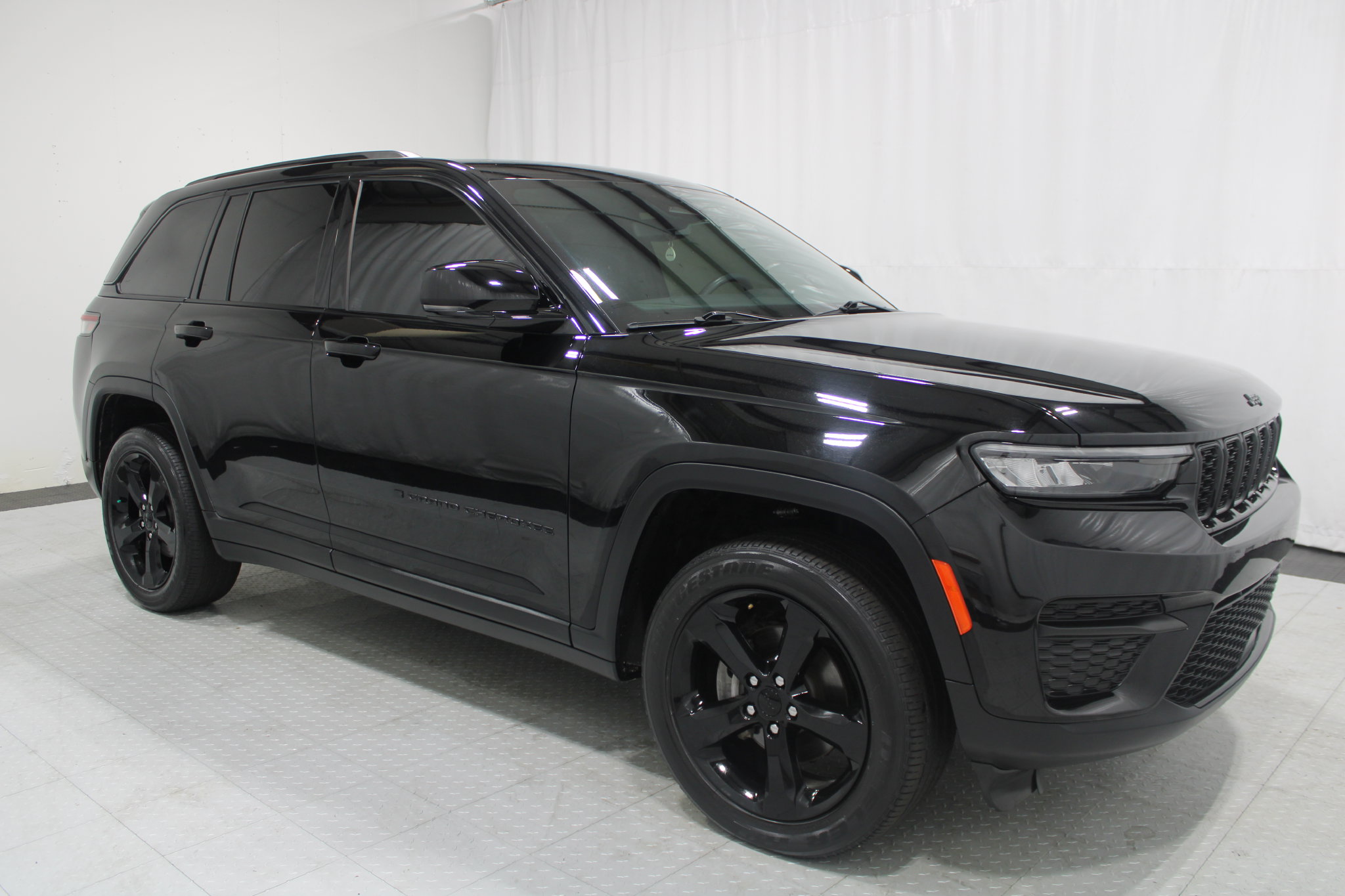 Used 2023 Jeep Grand Cherokee Altitude X SUV