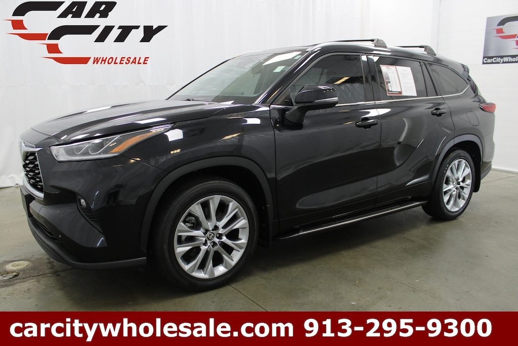 Used 2022 Toyota Highlander Limited SUV