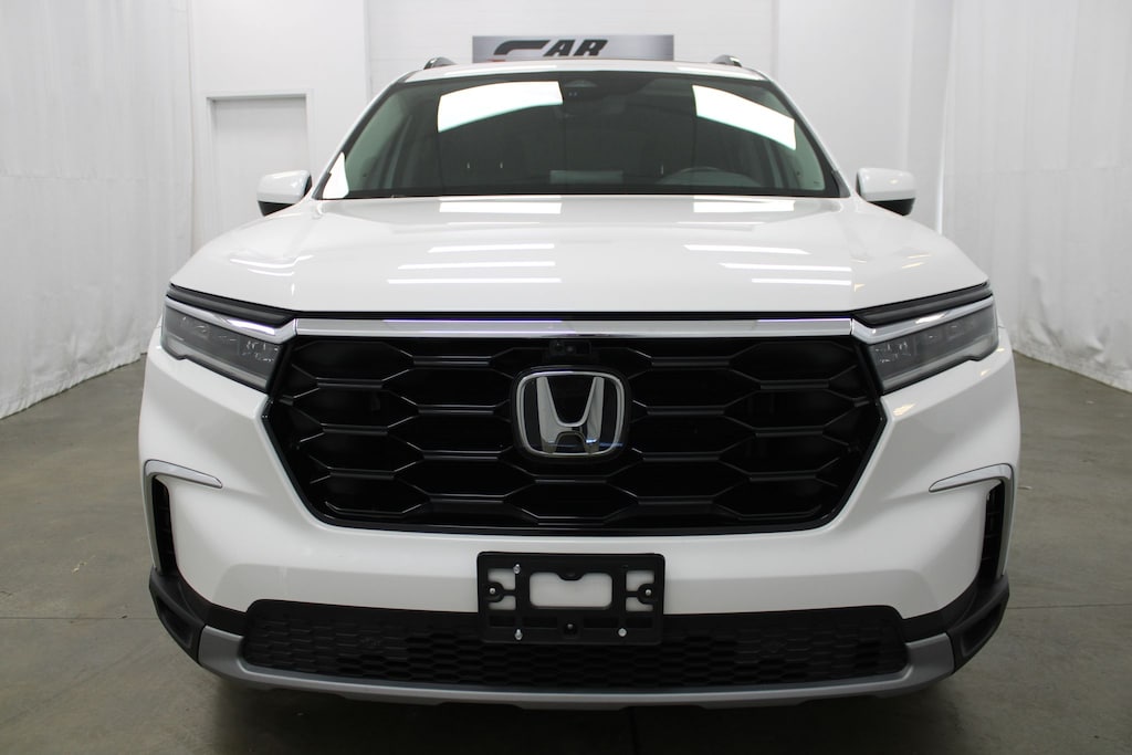Used 2023 Honda Pilot Elite SUV