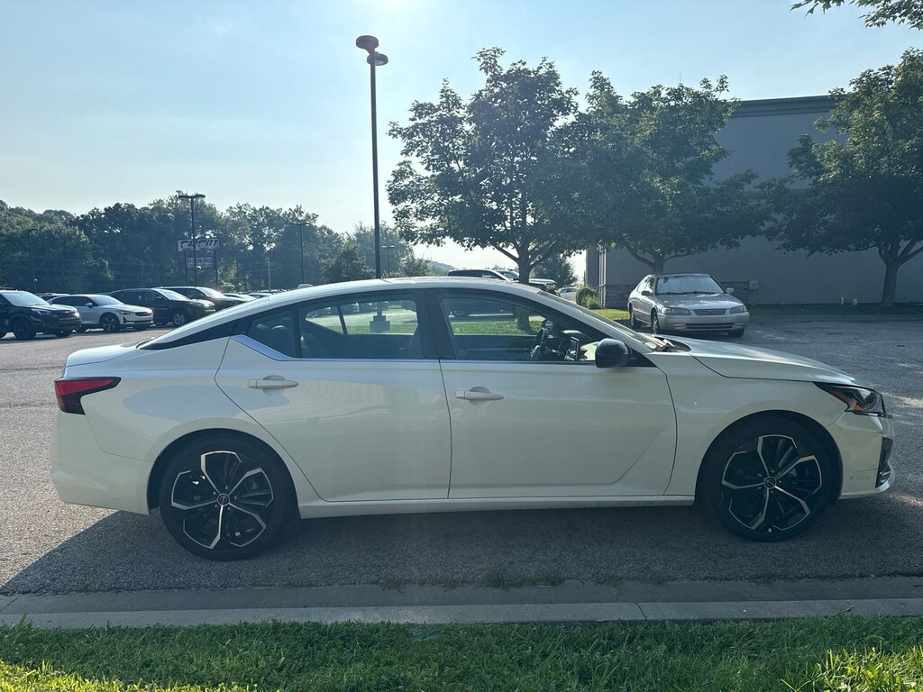 Used 2024 Nissan Altima 2.5 SR Sedan