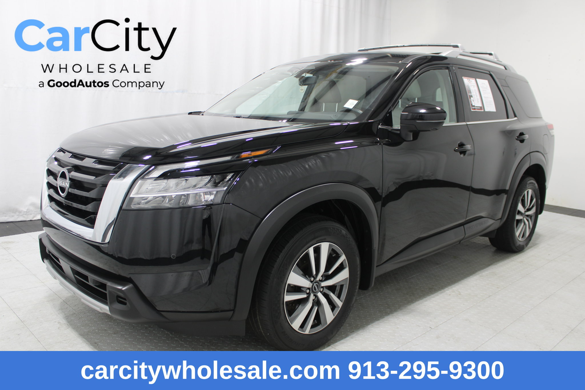 Used 2023 Nissan Pathfinder SL SUV