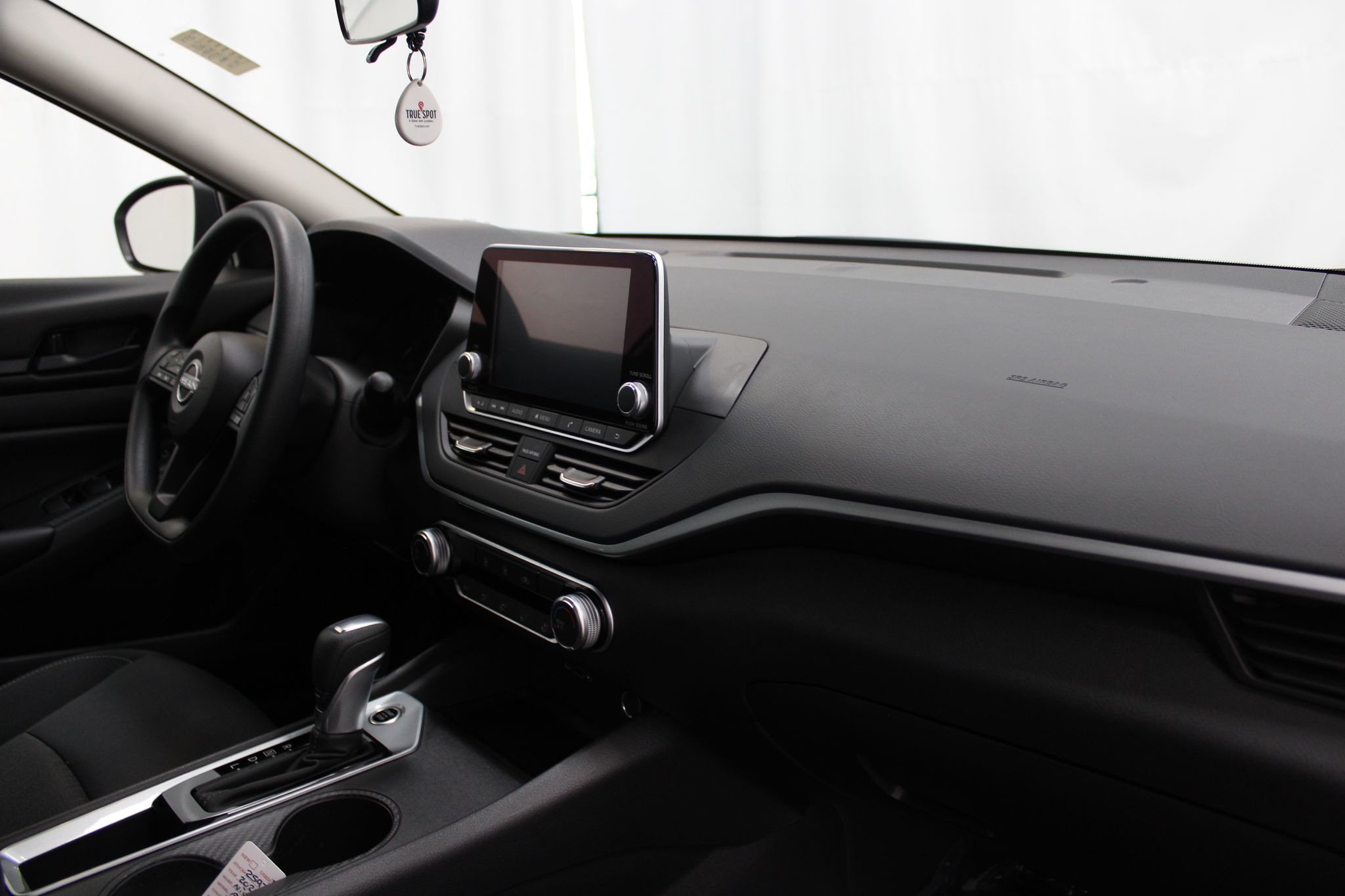 2025 Nissan Altima S - Photo 26