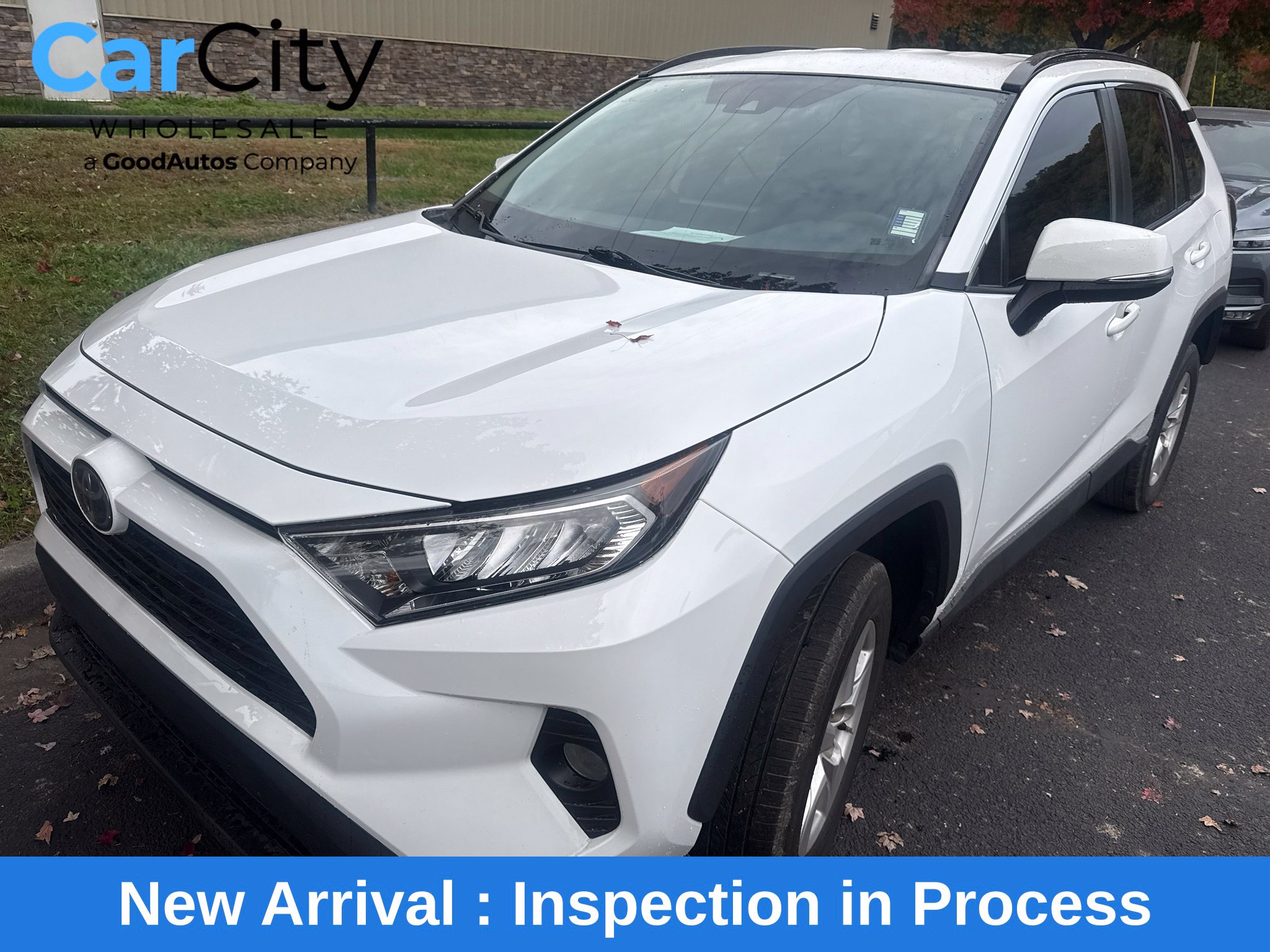 Used 2021 Toyota RAV4 XLE SUV