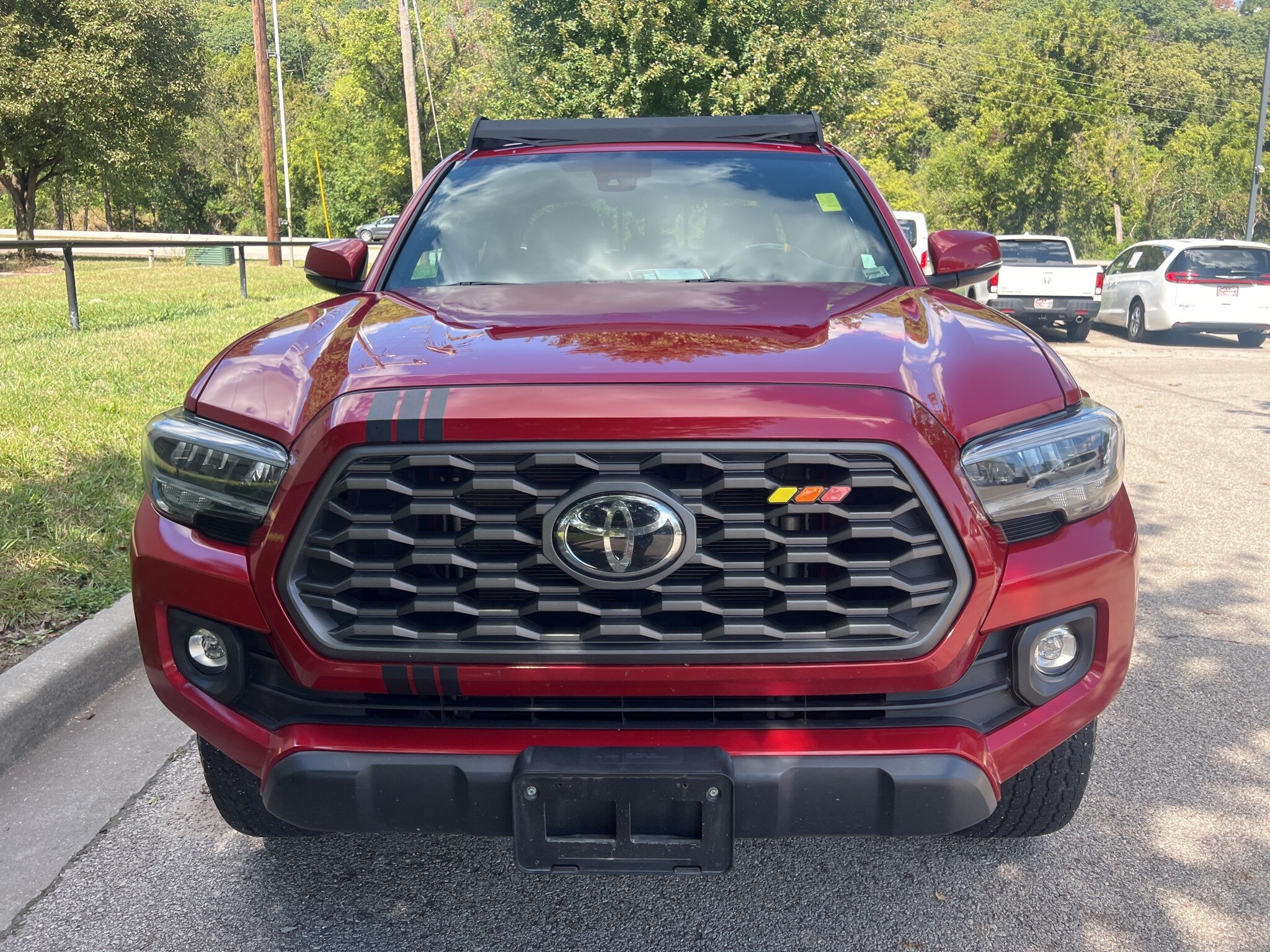 2021 Toyota Tacoma SR5 photo 2