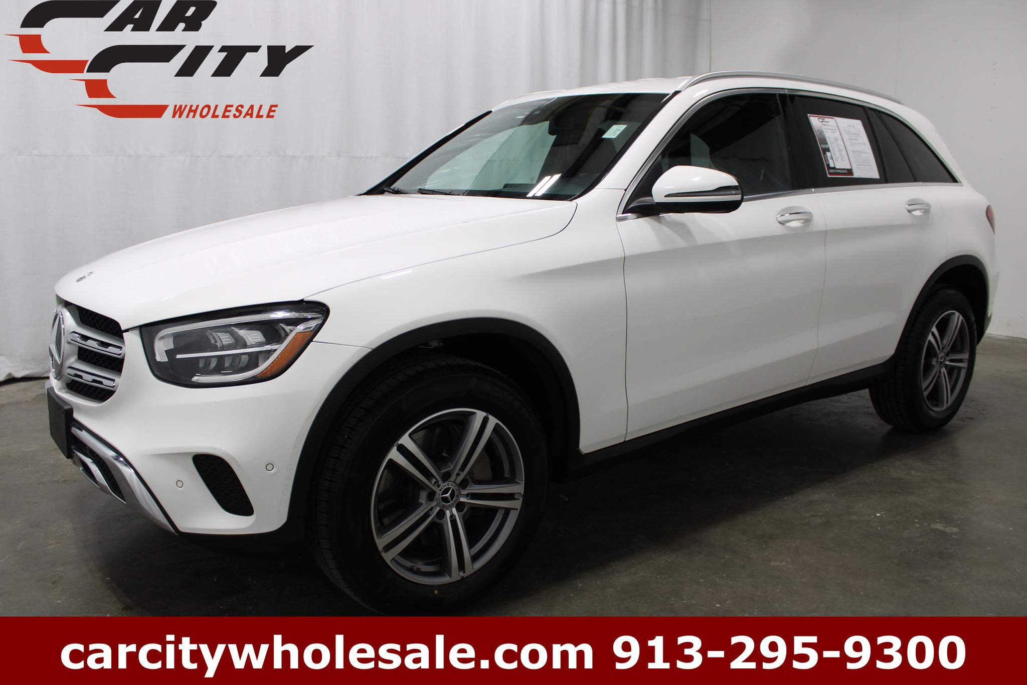 2021 Mercedes-Benz GLC GLC300's photo