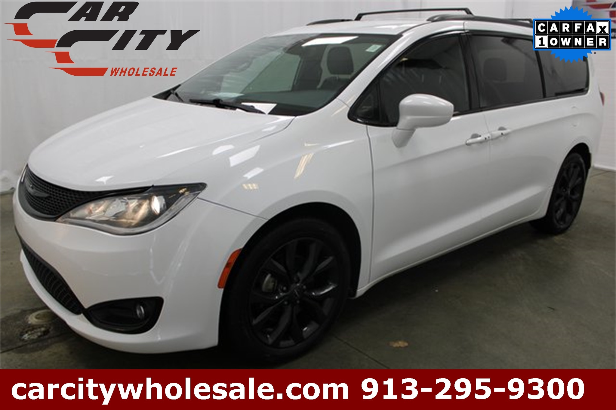 2020 Chrysler Pacifica Touring L Plus's photo