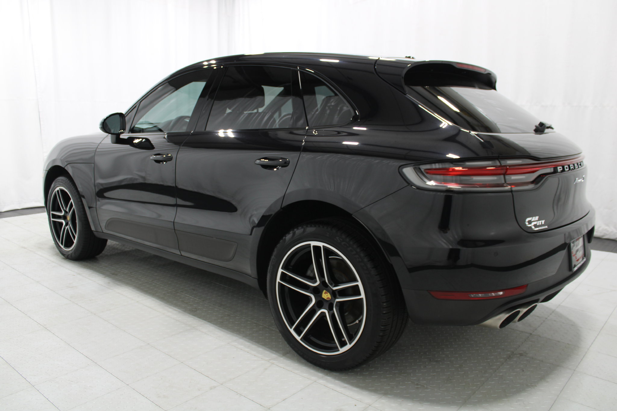2021 Porsche Macan S - Photo 7