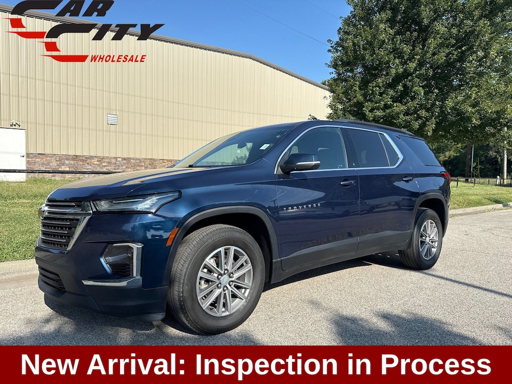 Used 2023 Chevrolet Traverse LT SUV