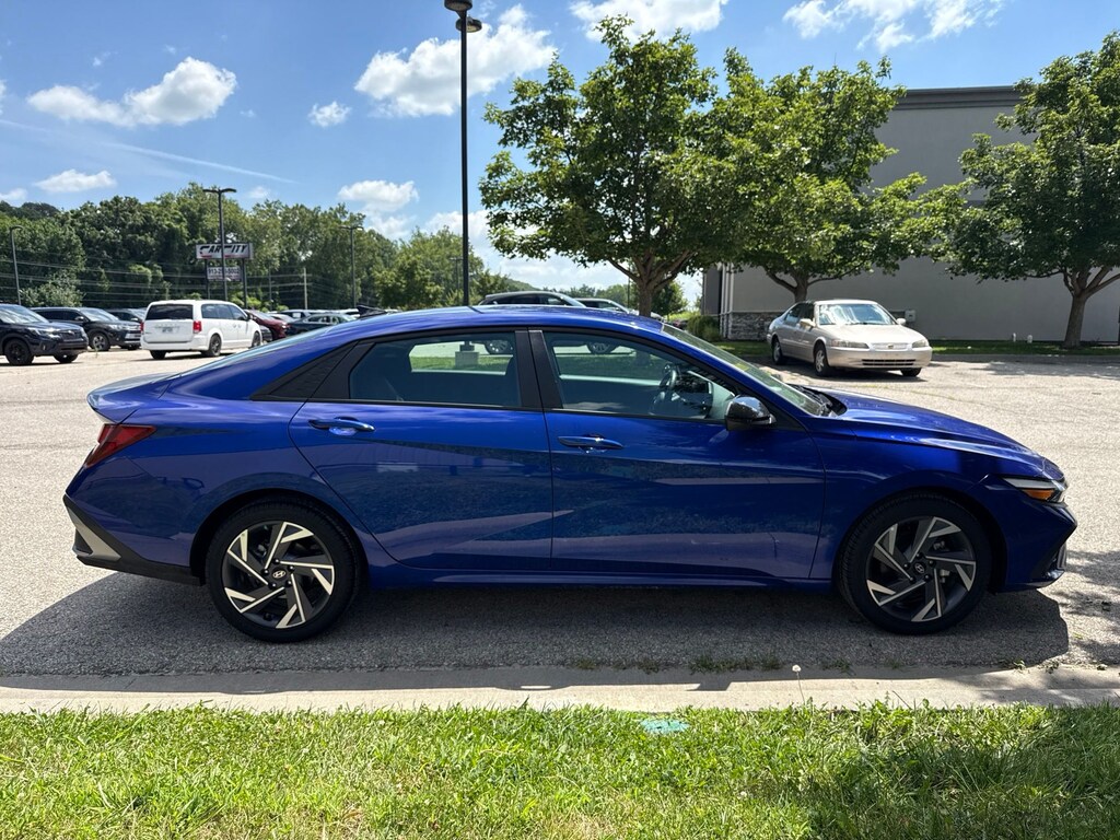 Used 2025 Hyundai Elantra SEL Sport Sedan