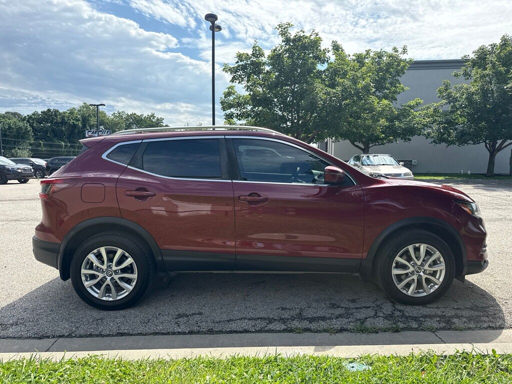 Used 2021 Nissan Rogue Sport SV SUV