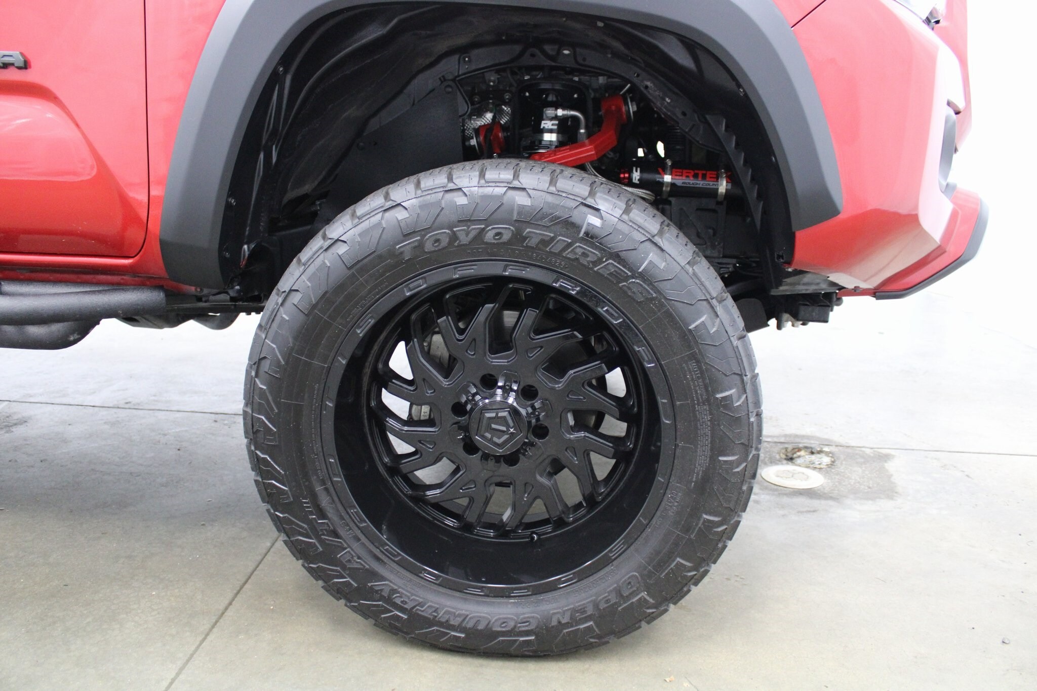 2021 Toyota Tacoma TRD Off-Road photo 4