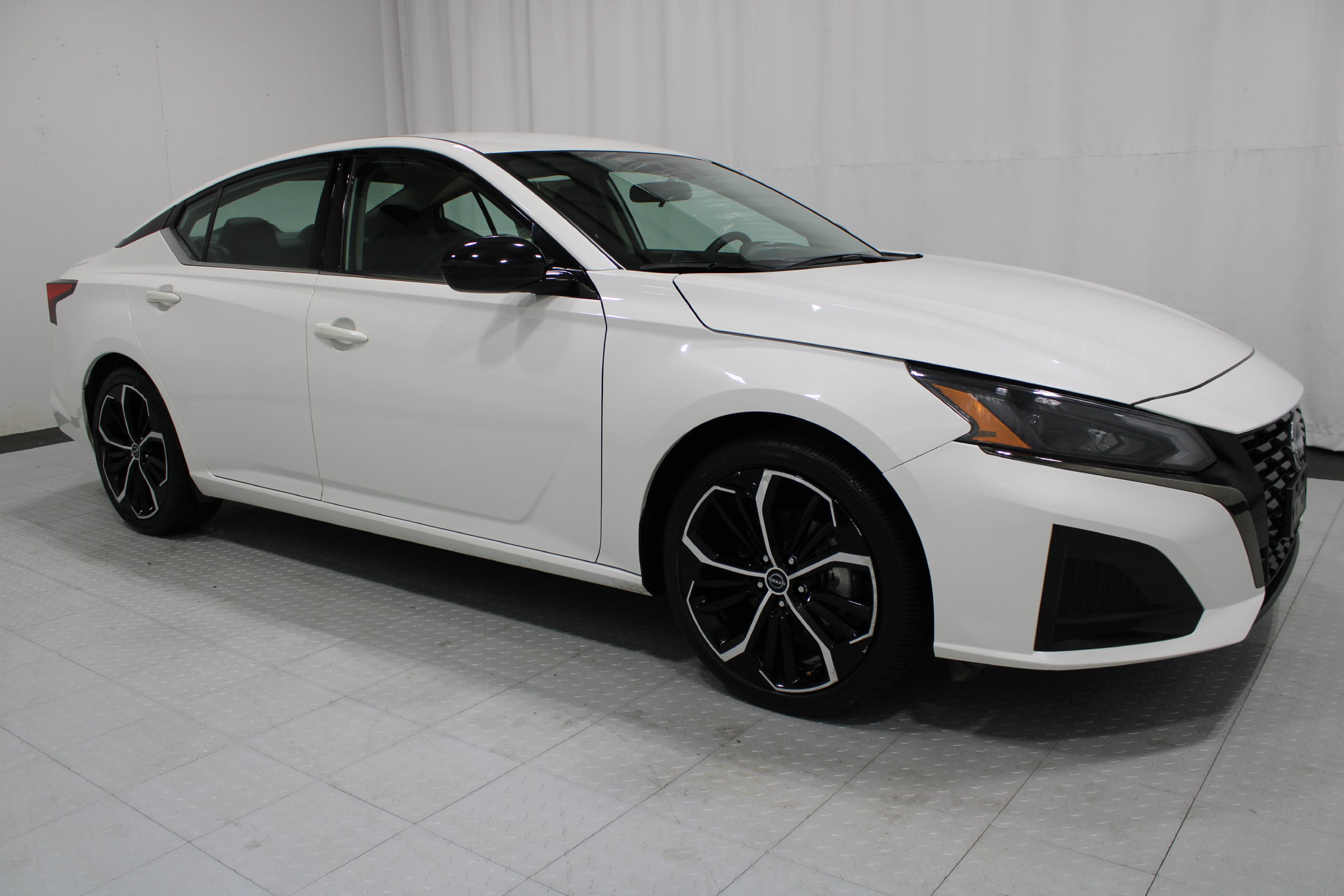 Used 2024 Nissan Altima 2.5 SR Sedan