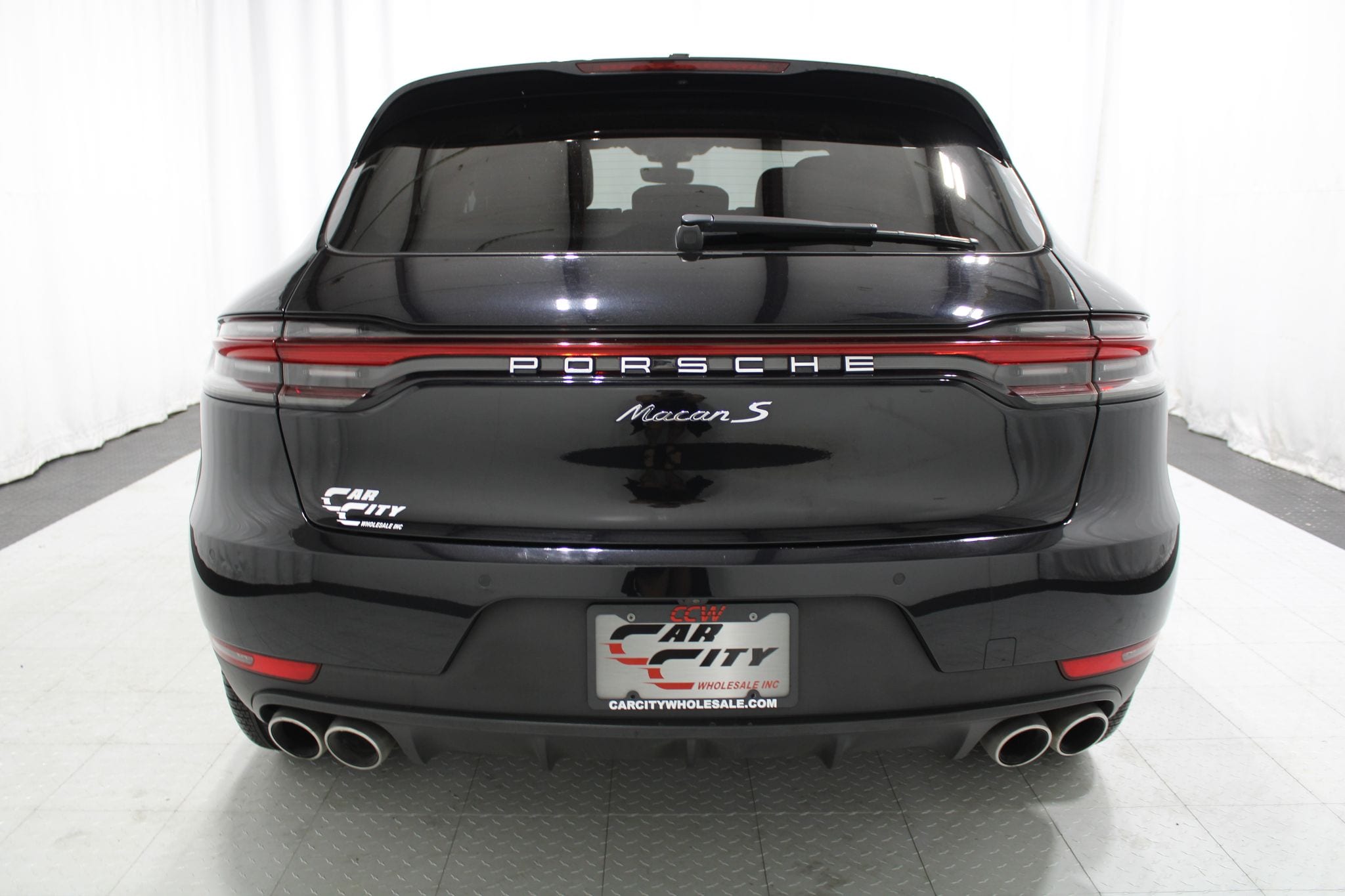 2021 Porsche Macan S - Photo 7