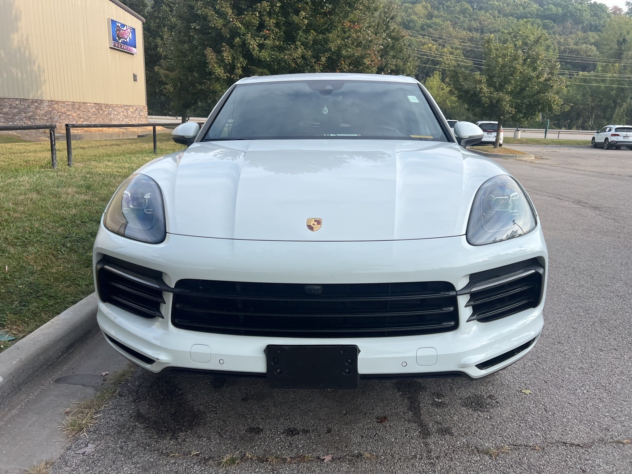 2020 Porsche Cayenne Base photo 2
