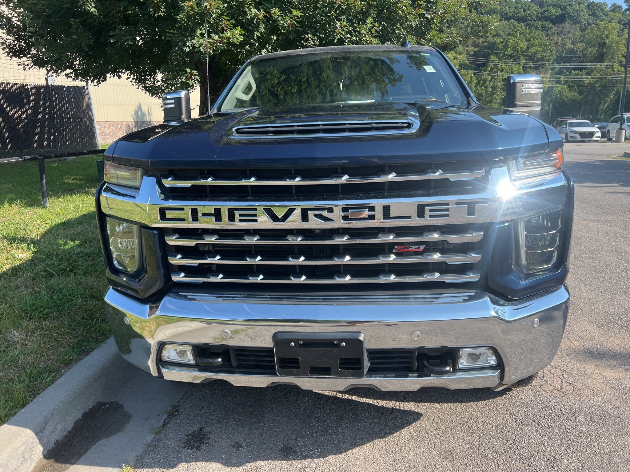 2020 Chevrolet Silverado 3500HD LTZ photo 2