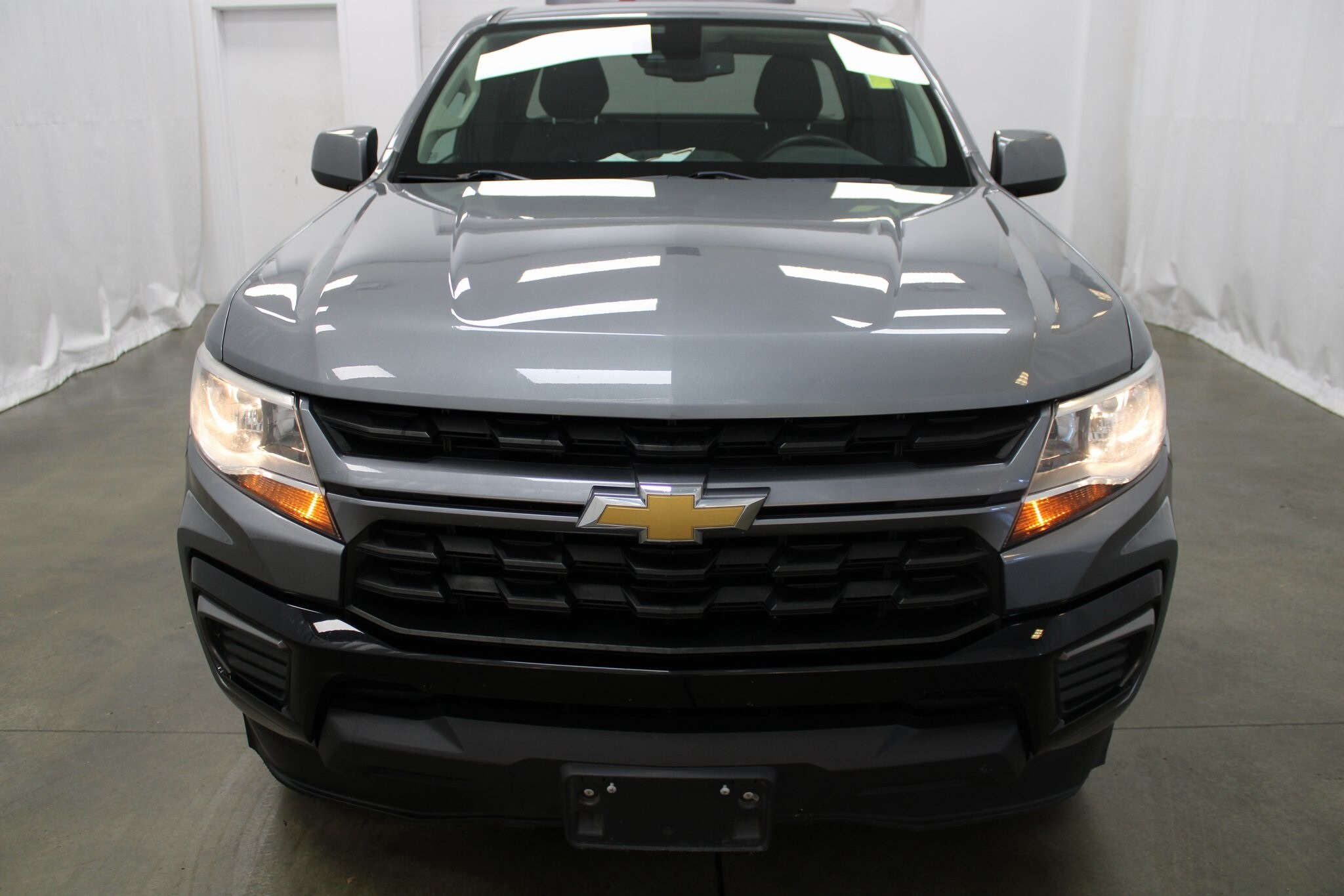 2021 Chevrolet Colorado LT photo 2