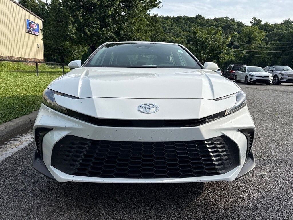 Used 2025 Toyota Camry SE Sedan