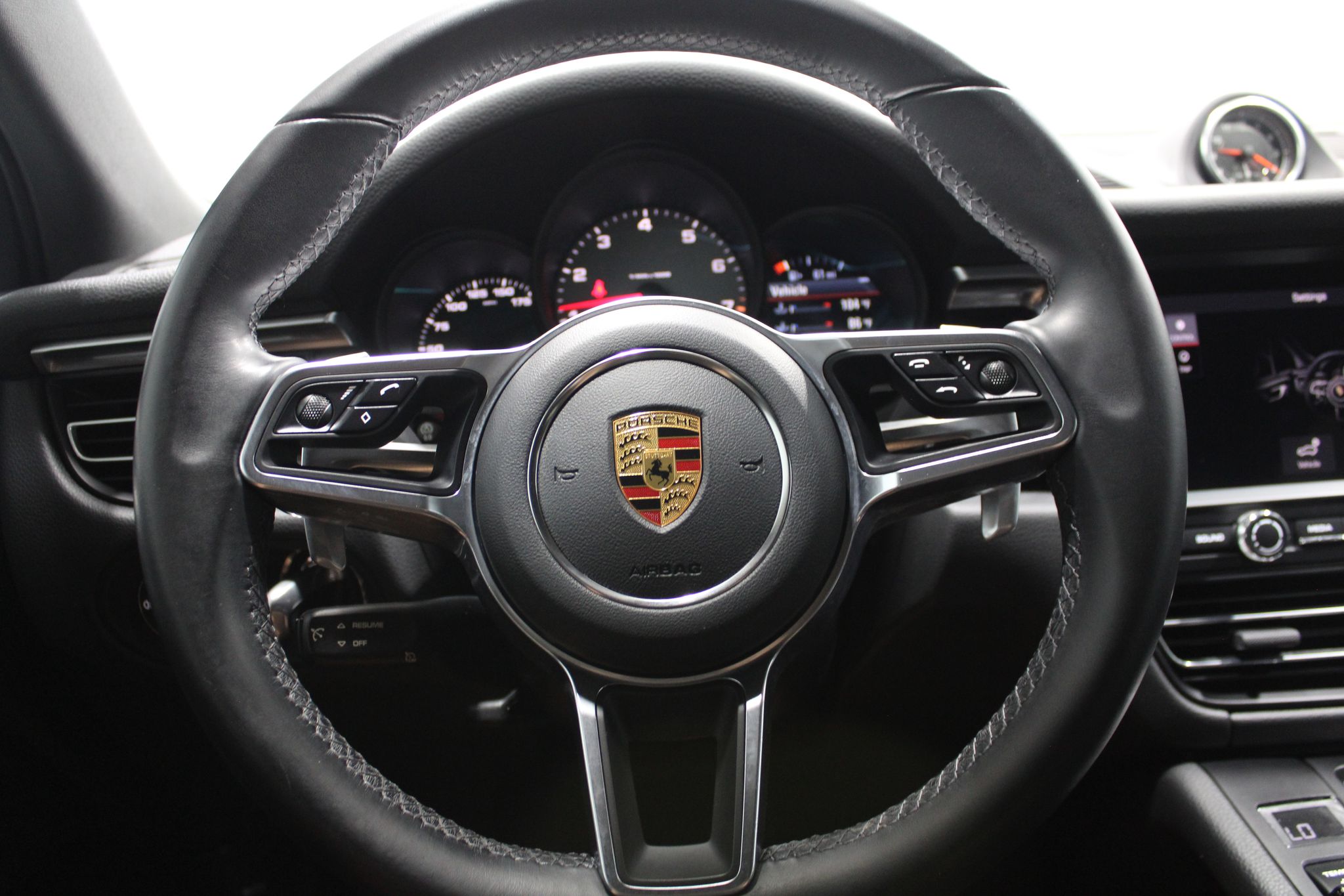 2021 Porsche Macan S - Photo 30