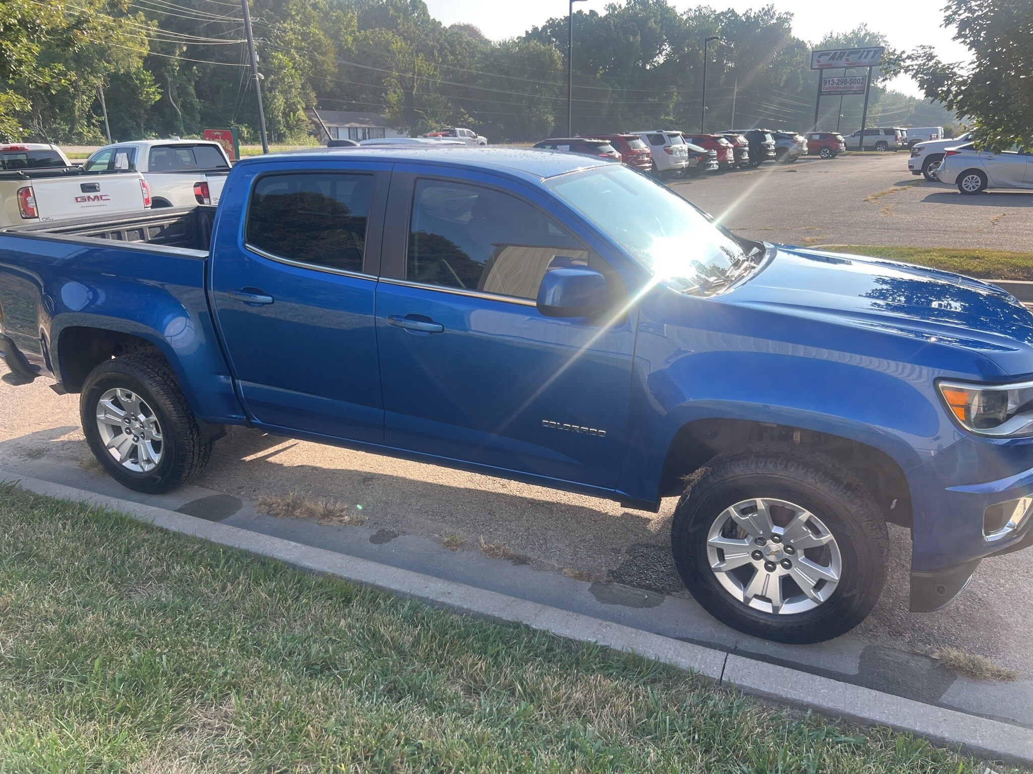 2019 Chevrolet Colorado LT photo 4