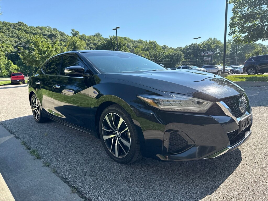 Used 2021 Nissan Maxima SV Sedan