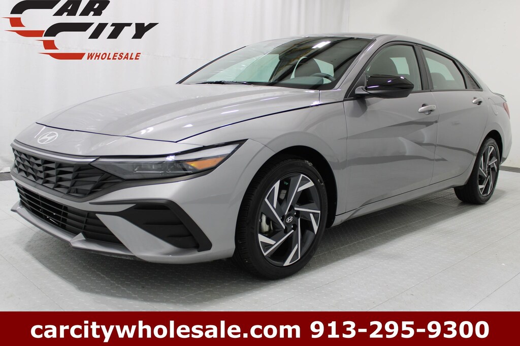 Used 2025 Hyundai Elantra SEL Sport Sedan