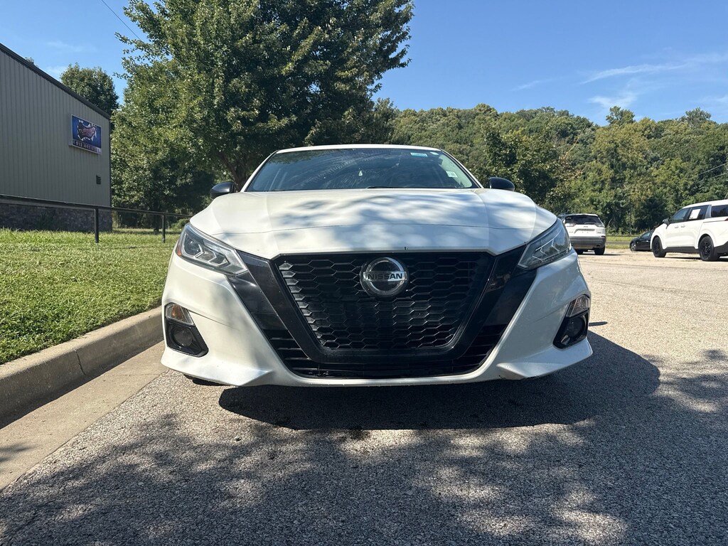 Used 2022 Nissan Altima 2.5 SR Sedan