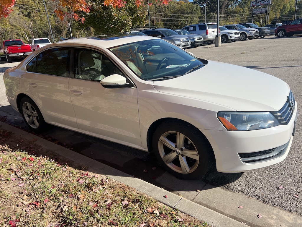 Used 2012 Volkswagen Passat 2.5 SE Sedan