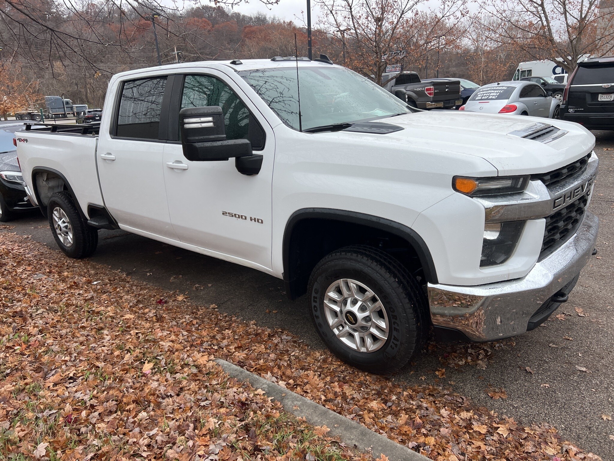 2020 Chevrolet Silverado 2500HD LT photo 3