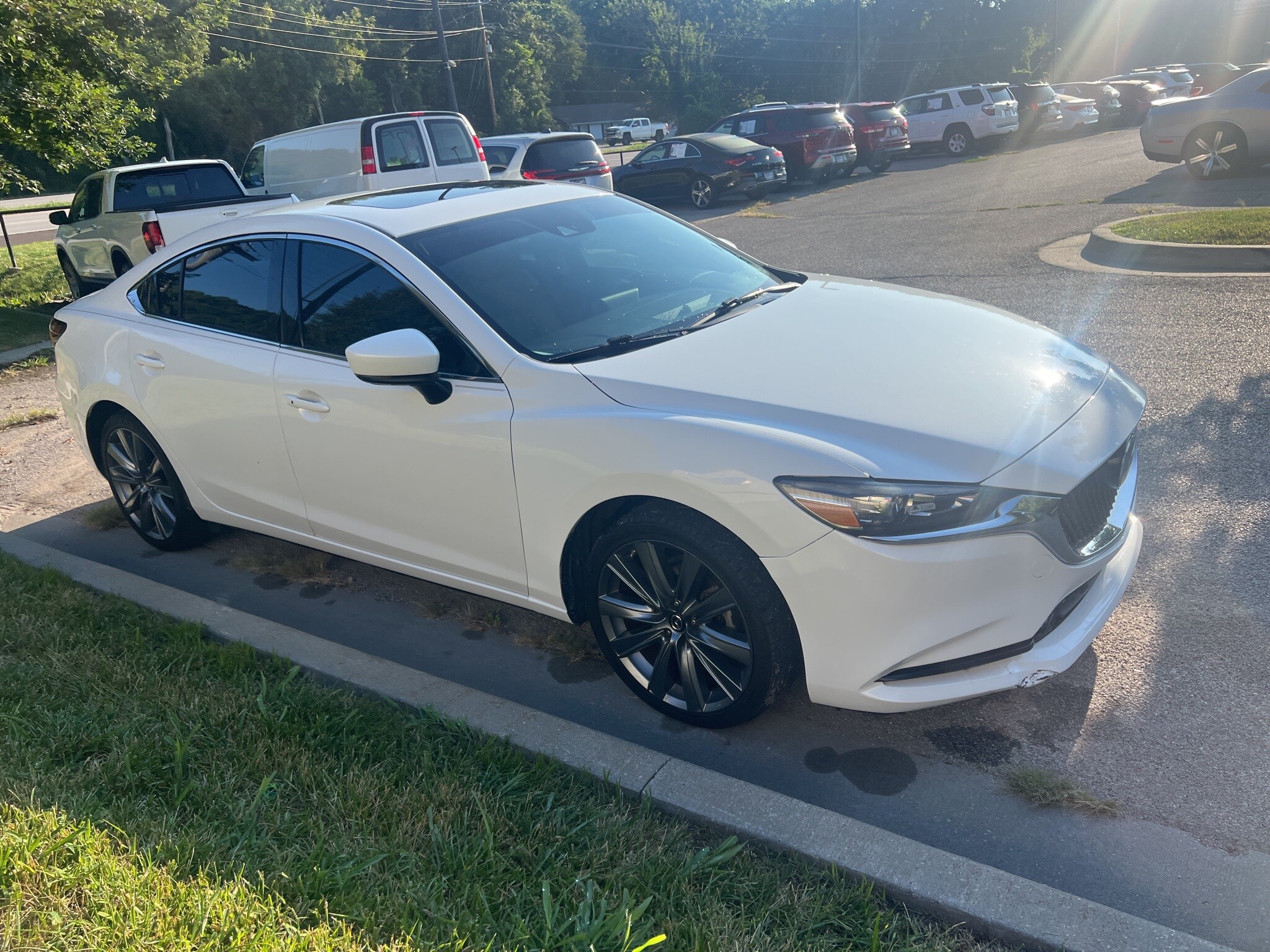 2020 Mazda Mazda6 Touring photo 3