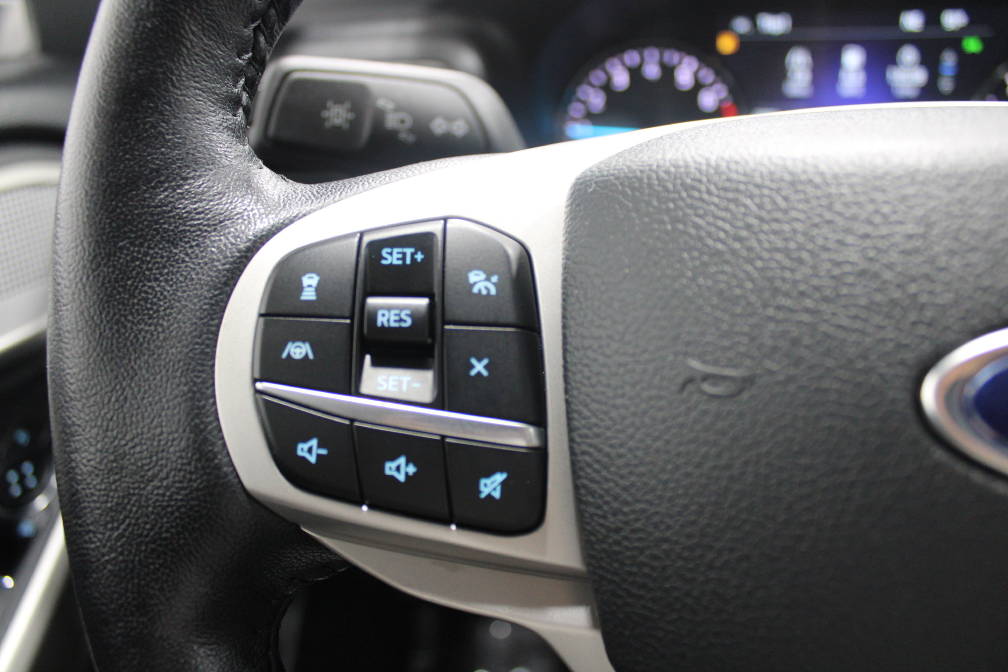 2023 Ford Explorer Limited - Photo 36